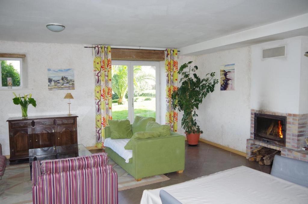 Gites Du Manoir De Goandour โครซง ห้อง รูปภาพ